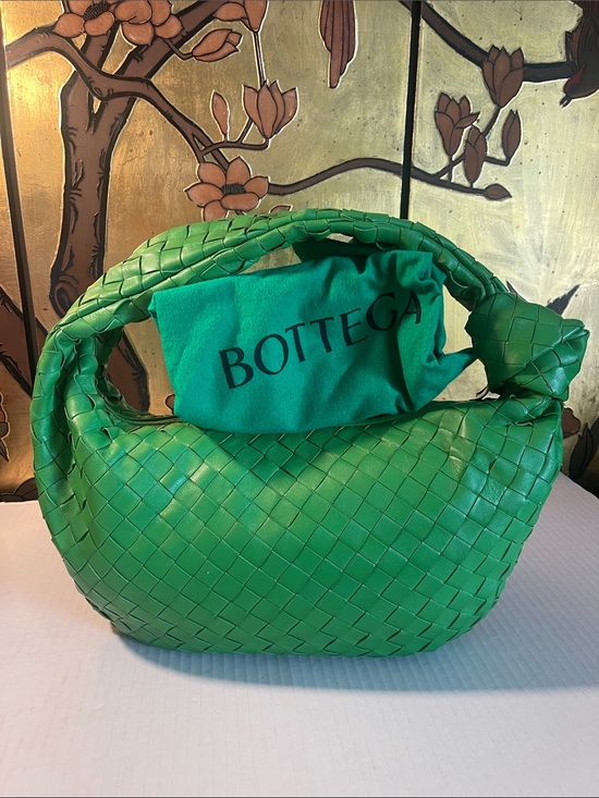 Bottega Veneta Handbags - Bottega Veneta Green Intrecciato Knot Shoulder Bag